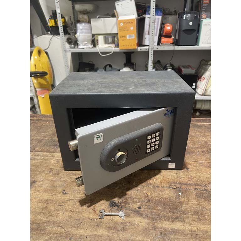 Item 2104913 - Image 0