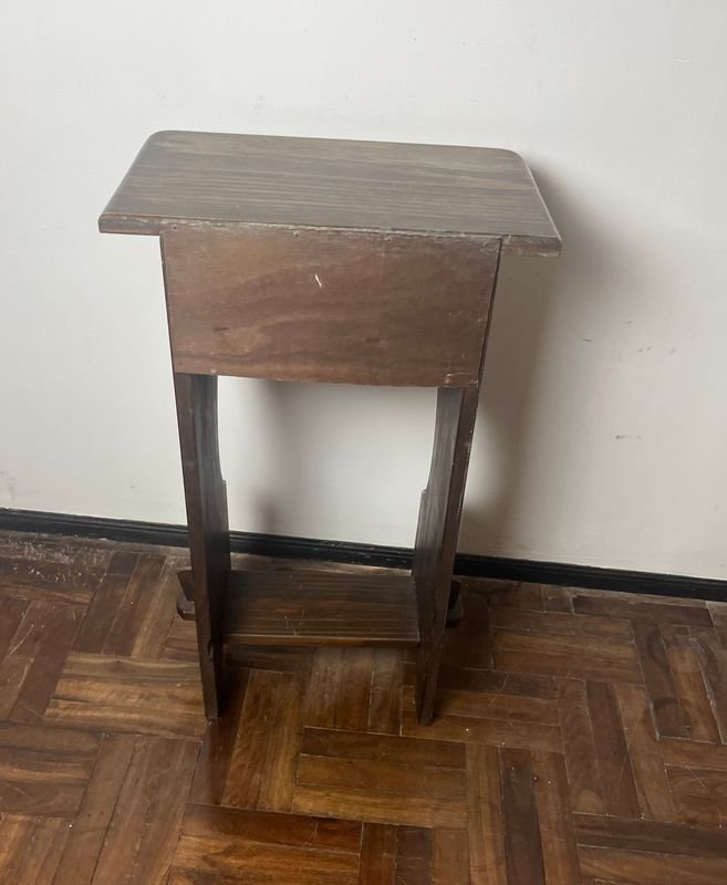 Mesa auxiliar de madera - imagen 4