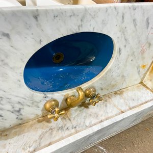Tres piezas: un inodoro, bidé y mesada en marmol usados color blanco - imagen 5