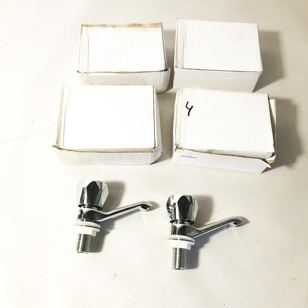 Ocho Canillas Cromadas para Baño o Cocina en Caja