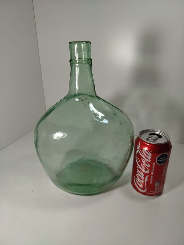 Botella de vidrio verde antigua - imagen 2