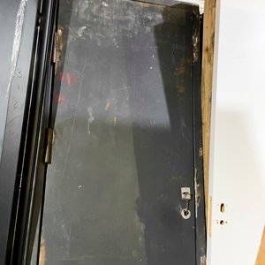 Puerta de Chapa Gris 205 x 75 cm con Cerradura - imagen 3
