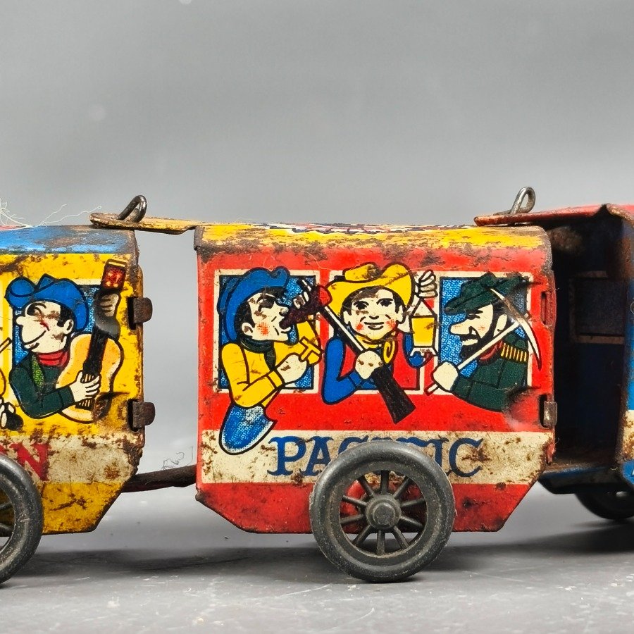 Item 17673 - Image 11