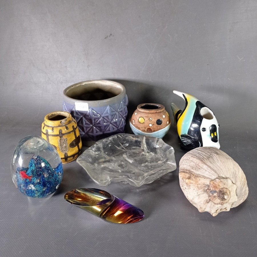 Item 16621 - Image 0