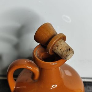 Porrón de Gres con Tapa Original y Sello de Cera - imagen 5
