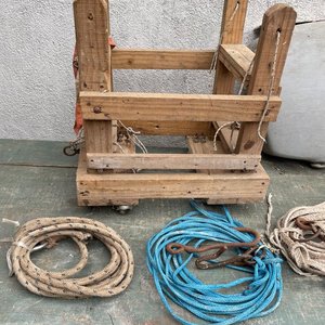 Carrito de Garrafa de Madera con Piolas y Cisterna - imagen 2