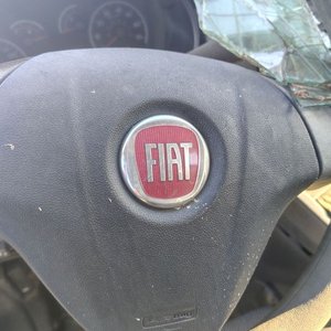 Camioneta Fiat Doblo Siniestrada con Tanque a Gas - imagen 8