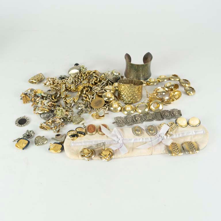 Item 2103699 - Image 0