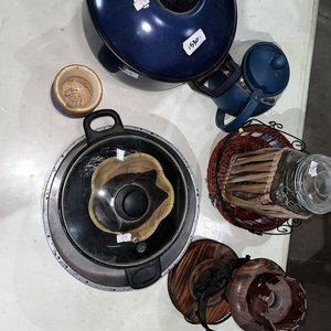 Lote de Ollas, Teteras y Centro de Mesa - imagen 2