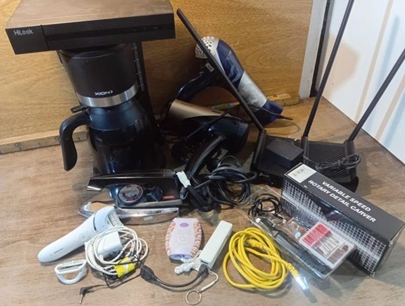 Lote siguiente: Lote de Electrodomésticos y Accesorios para la Venta