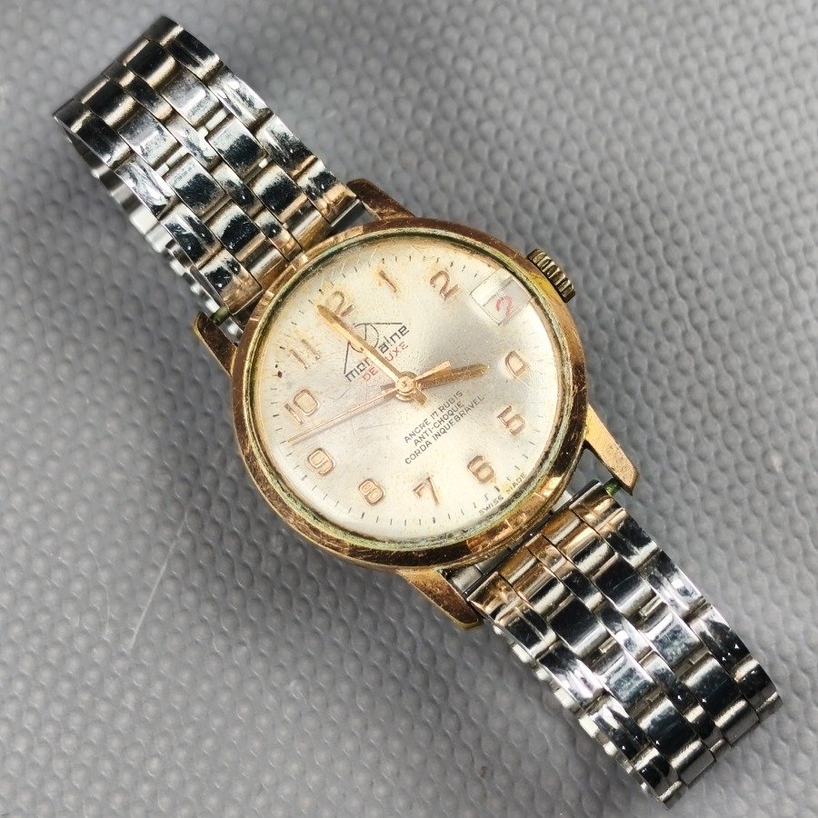 Reloj Mondaine de Luxe Dorado 17 Rubíes con Calendario y Malla Metálica