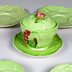 Catorce piezas de loza inglesa Carlton Ware ,platillos, despojador, tapas - imagen 3
