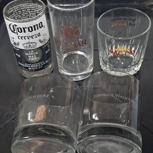 Lote anterior: Lote de 5 Vasos de Propaganda: Corona, Dunbar, Mac Pay, Johnnie Walker