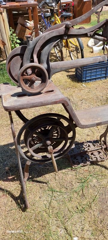 Item 900910 - Image 1