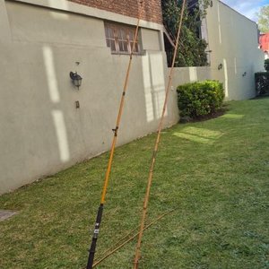 Lote de Cañas de Pescar de Tacuara y Fibra de Vidrio con Soportes - imagen 6