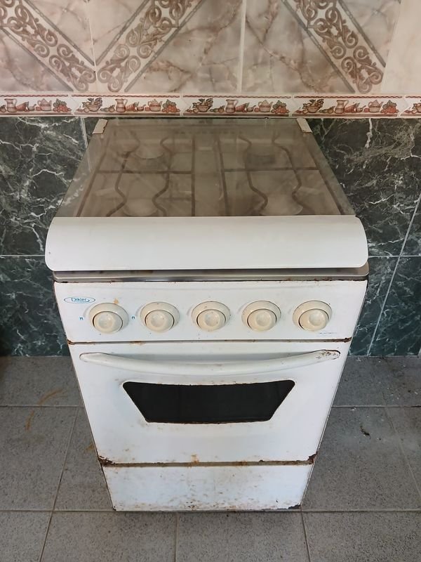 Cocina a Gas Dikler 4 Hornallas Blanca