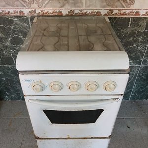 Lote siguiente: Cocina a Gas Dikler 4 Hornallas Blanca