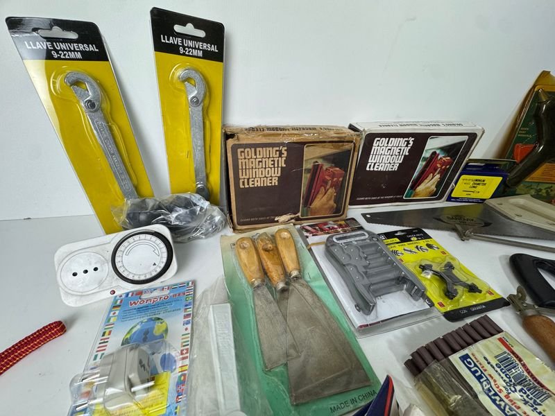 Lote de herramientas y materiales nuevos - imagen 4