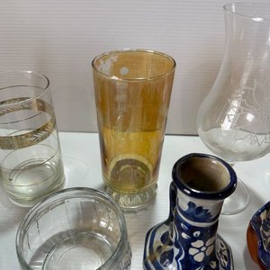 Lote de Floreros, Vasos y Adornos de Vidrio y Cerámica - imagen 7