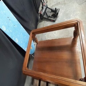 Lote anterior: Mesa de Madera con Tablero de Planchar