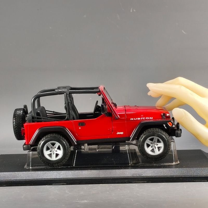 Maisto Jeep Wrangler Rubicon 1/18 Escala Colección - imagen 10