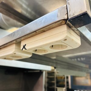 Estantería Doble de Acero Inoxidable para Techo con Comandera - imagen 3