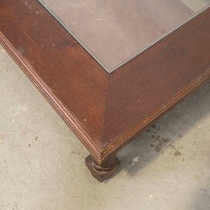 Mesa de Living Rectangular con Vidrio y Estante, Patas Torneadas - imagen 2