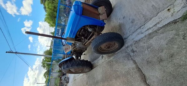 Tractores y maquinaria agrícola, partes y accesorios - imagen 10