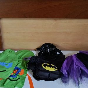Lote de Disfraces Infantiles: Tortugas Ninja y Batman - imagen 2