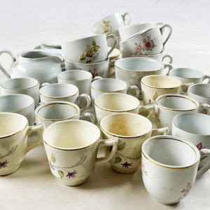 Lote de Pocillos, Tazas y Platos de Porcelana Olmos Uruguay - imagen 3