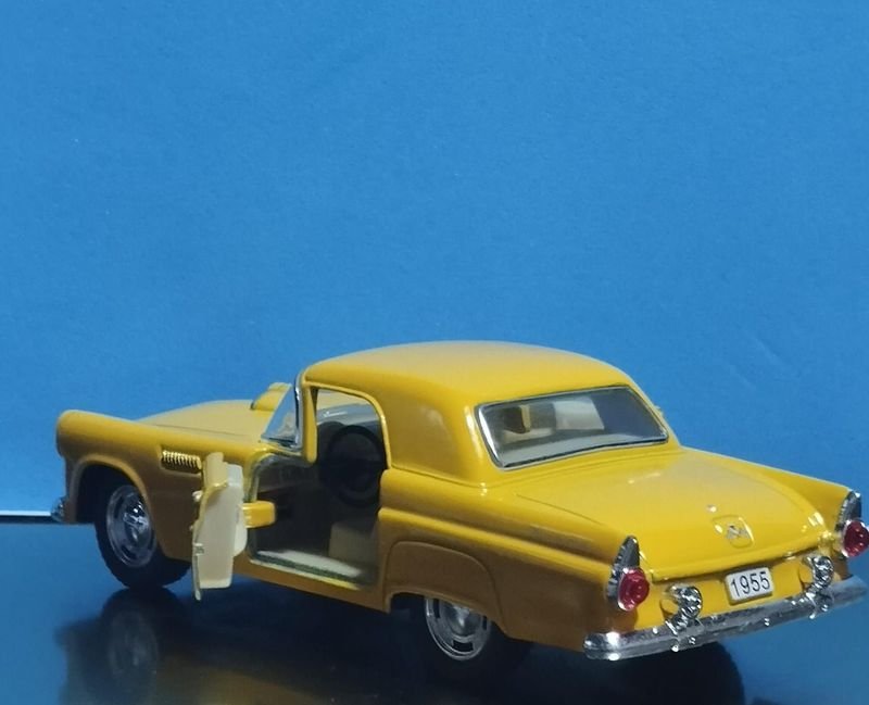Auto Ford Thunderbird 1955 - Vehículo Clásico - imagen 3