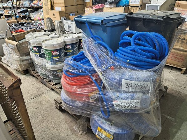 Lote Variado: Baldes, Mopas, Cables y Más - imagen 1