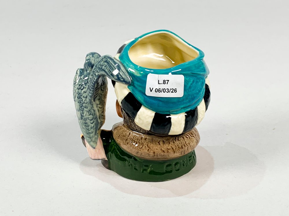 Jarra inglesa Royal Doulton con El Falconer - imagen 3