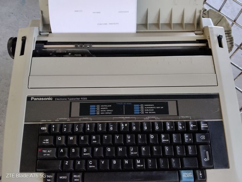Maquina de escribir antigua Remates Ignacio Bazan - imagen 5