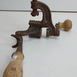 Antiguo Cargador de Cartuchos de Metal y Madera - imagen 3
