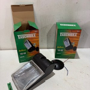 Lote anterior: 2 Reflectores Tascibra TD-05 Preto Sin Uso