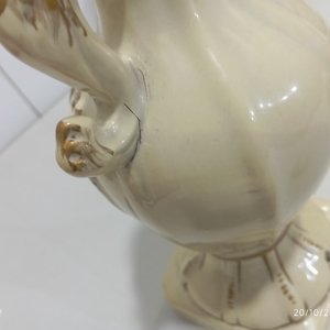 Lote de 6 piezas: Jarrón de cerámica, lámpara a kerosene, adorno de calabaza, perchero y 2 apliques de madera - imagen 9