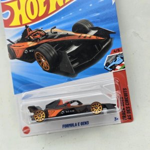 Hot Wheels Fórmula E Gen3 Negro y Naranja - imagen 2