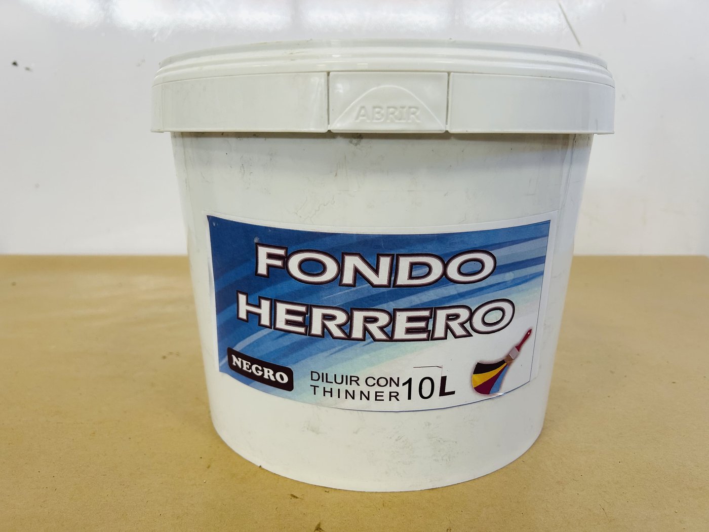 Lote #026R – Fondo de herrero 10L color negro
