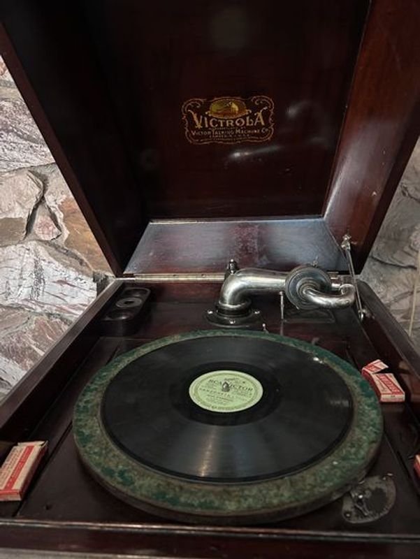 Item 891847 - Image 1