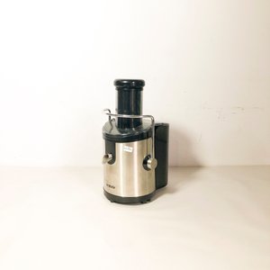 Extractor de Jugo Enxuta Plateado y Negro Funcional - imagen 2