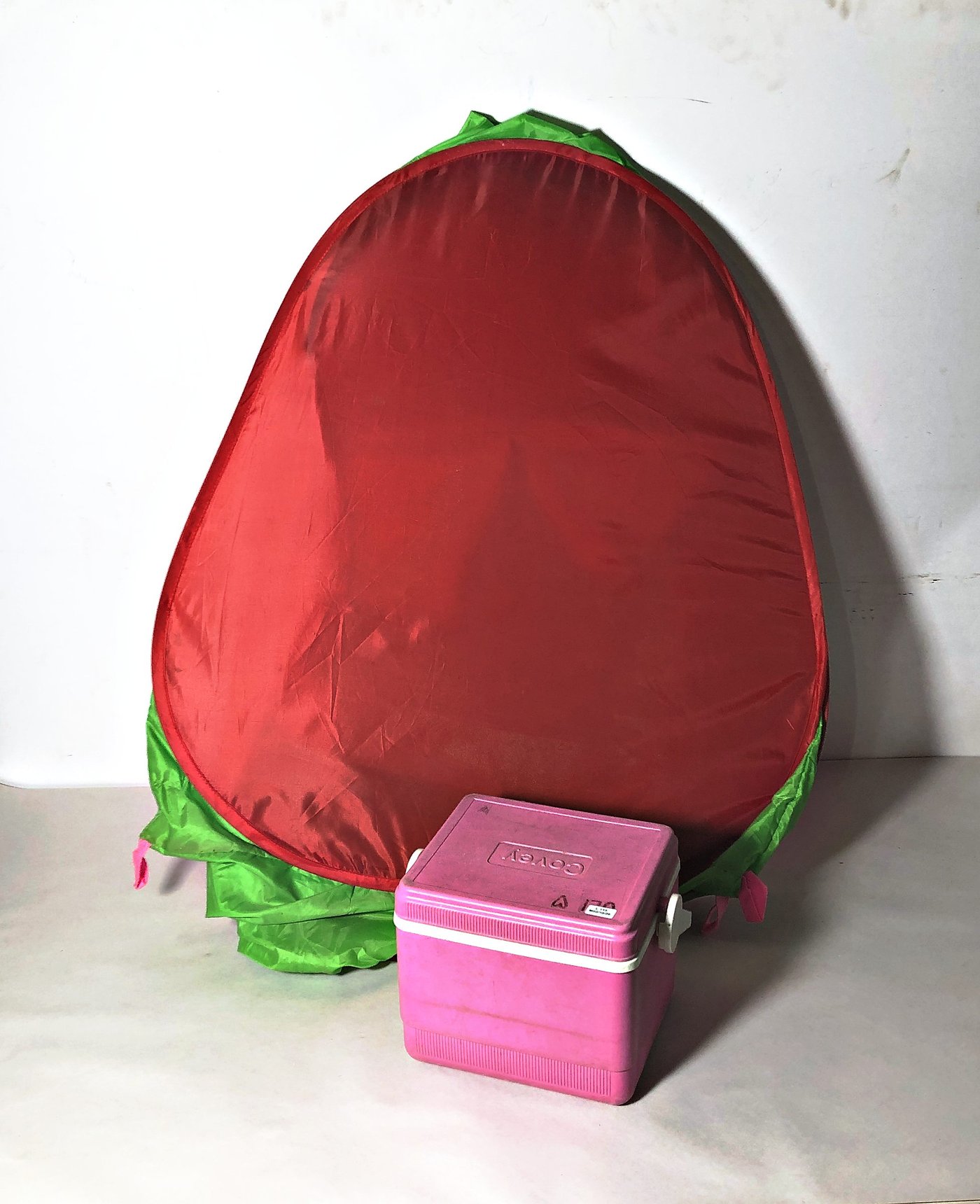 Heladera Portátil Covey y Carpa Infantil para Niños