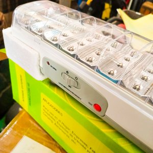Lámparas de Emergencia LED Recargables (48 Luces) - Pack de 45 Unidades - imagen 4