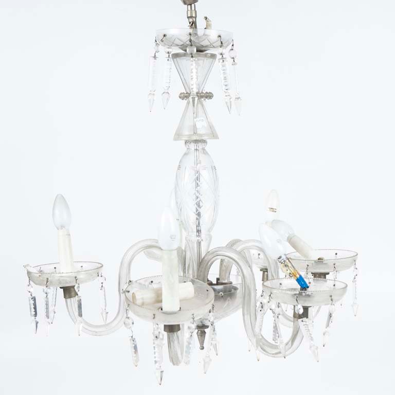 Lote anterior: Lámpara de techo de 6 luces en cristal, floja y con detalles faltantes
