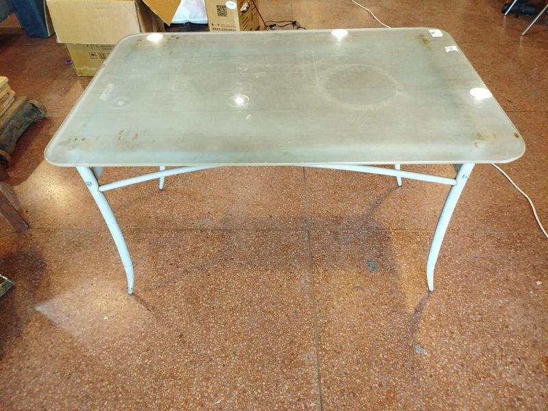 Lote anterior: Mesa de Jardín con Vidrio Templado - Compre ahora