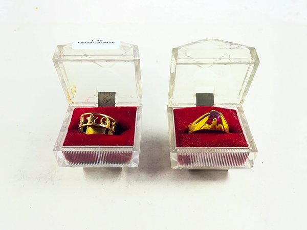Dos Anillos Dorados Calados con Piedra Roja - imagen 1