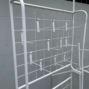 4 Exhibidores de Hierro Blancos Plegables con Ganchos - imagen 3