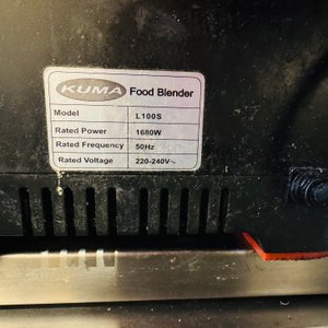 Lote #020 – Licuadora de uso comercial ¨KUMA¨con vaso de 2,5 Lts  modelo L100S más vaso completo de repuesto (le falta la perilla de velocidad) - imagen 3