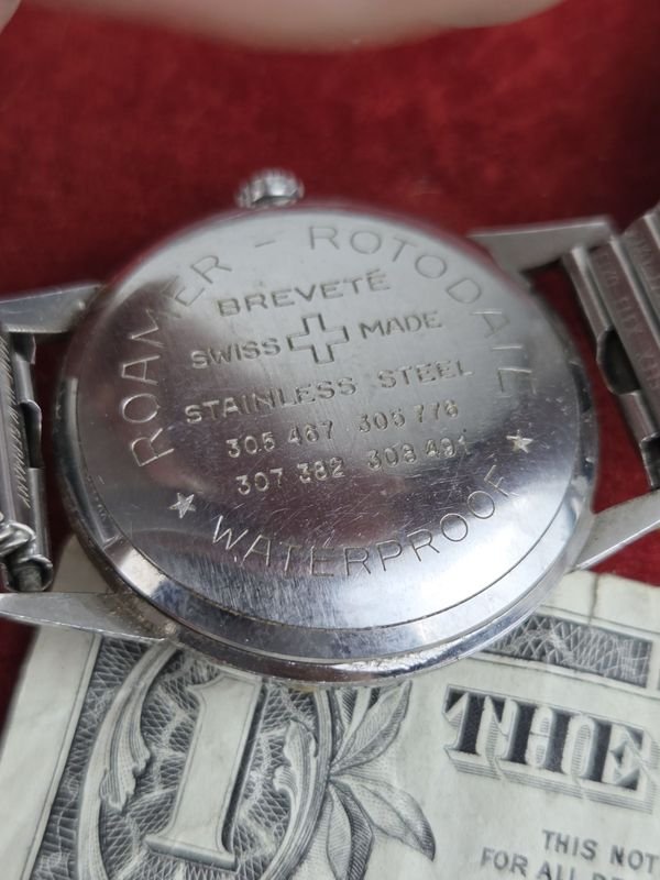 Relojes y billete de un dólar en venta - imagen 4