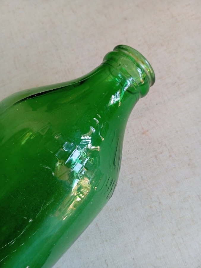 Colección de botellas variadas en buen estado - imagen 5